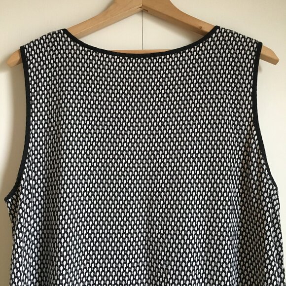 Dalia Cotton Lace Embroidered Monochromatic Tunic Tank Top - Picture 6 of 13